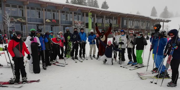 Schüler von WG und SG bei Schulen im Schnee