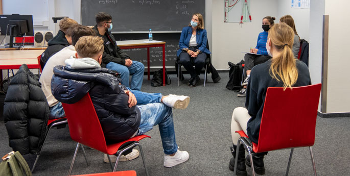 Berufsinformationstag an der ANGELL Akademie