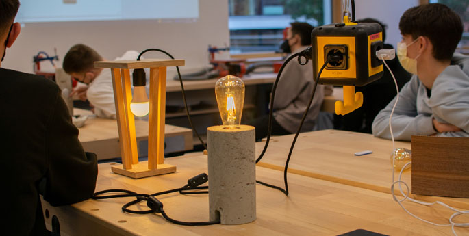 Lampenprojekt Klasse 12 im Fach Gestaltungs- und Medientechnik