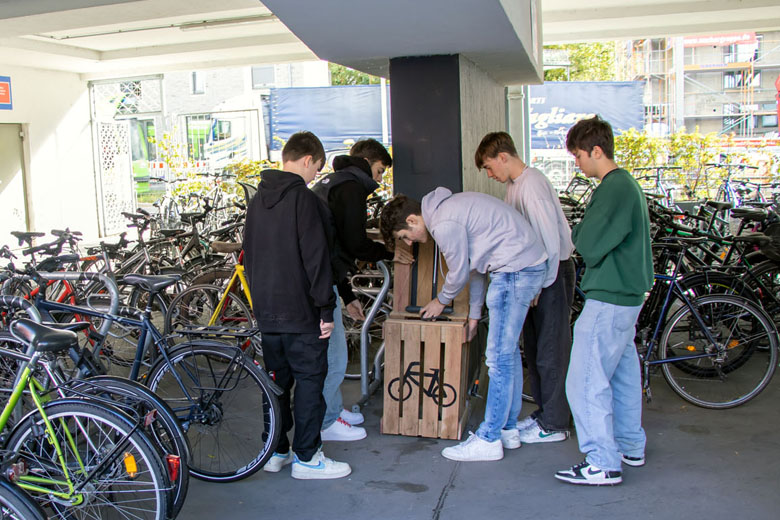 Fahrradservicestation für die Angell Akademie